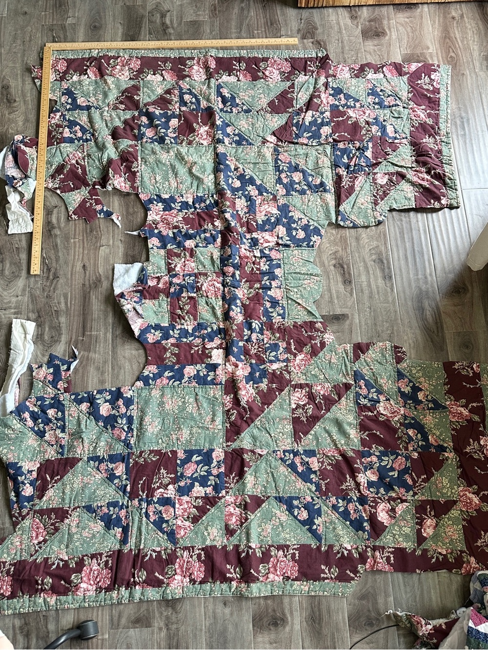 Cutter Quilt Fabric Scraps for Re-Purposing Upcycling Vintaged Quilted Patchwork